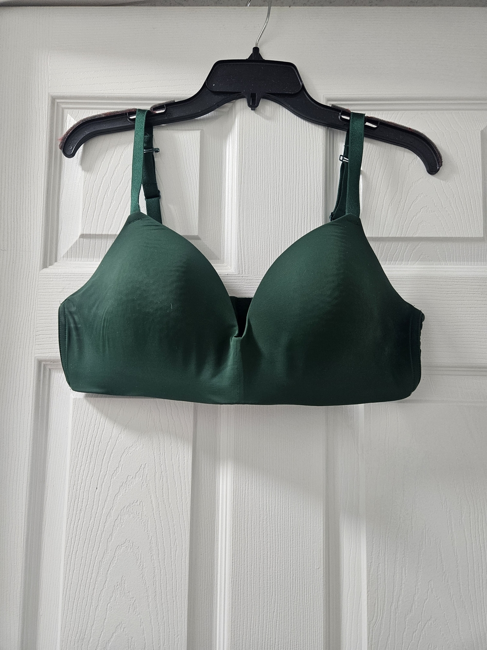 Target Wireless T-Shirt Bra in Dark Green
